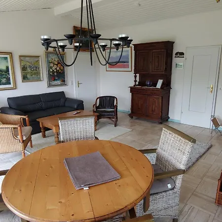 Holiday home Mit Sonnenlage Und Panoramablick, Lissendorf